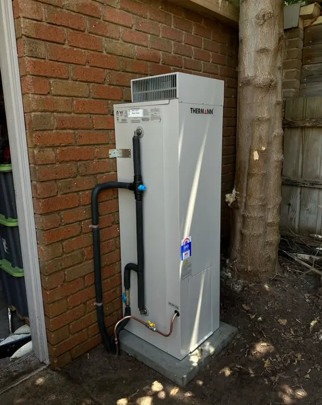 Gas hot water system replacement in a Melbourne home